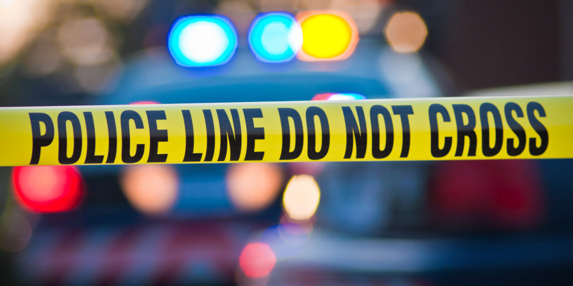 2 killed, several injured after coach bus crosses median on LIE in Maspeth